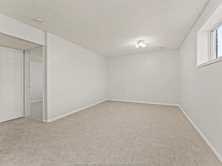 9347 Tamarack St — Photo 24