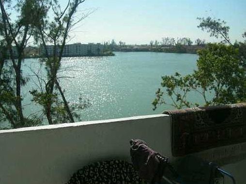 4th image of 10090 NW 80th Ct APT 1531