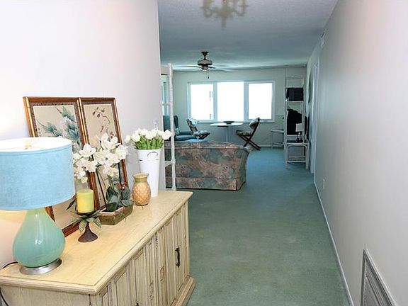 3rd image of 500 The Esplanade N APT 505