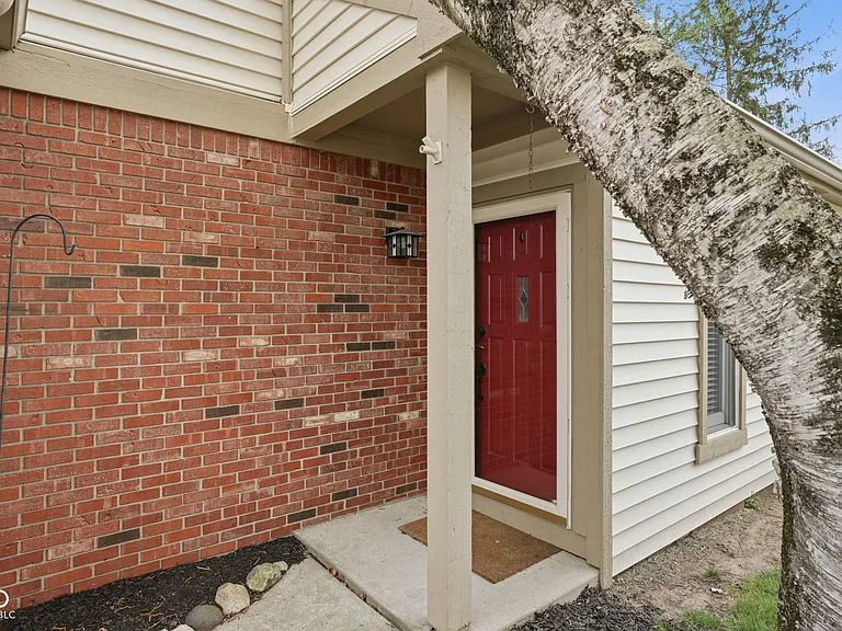 11610 Buttonwood Dr — Photo 5