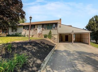 7 Crowningshield Rd, Worcester, MA 01604