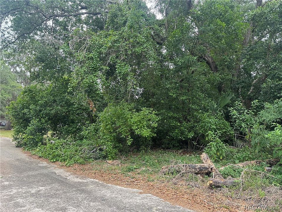 2nd image of 3638 E Lee Dr