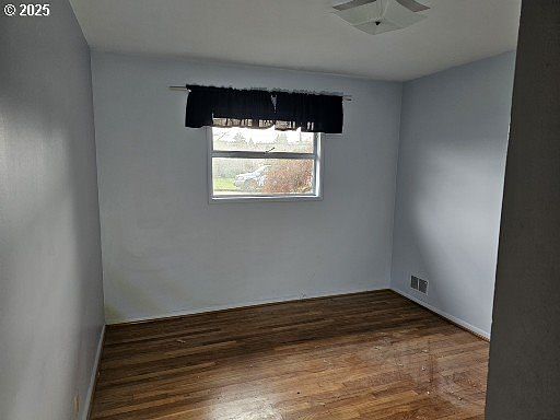 5th image of 740 Riverdale Dr
