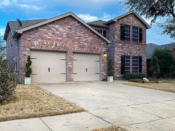 2nd image of 2117 Highland Dr