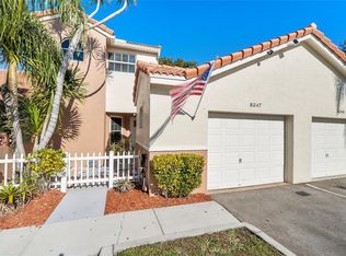 8247 NW 70th St, Tamarac, FL 33321