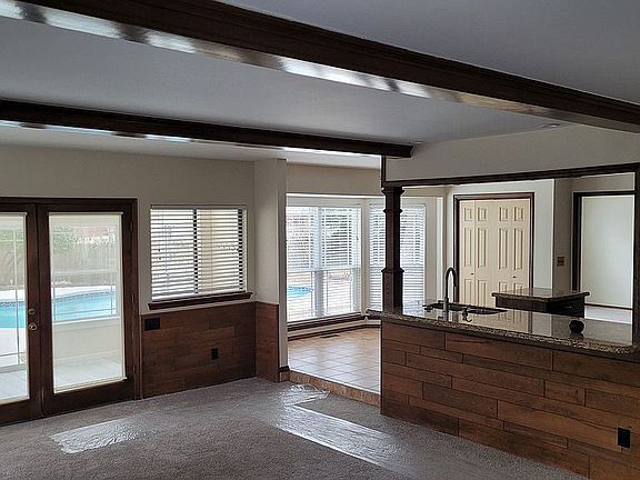 Family Rm & Kitchen Area