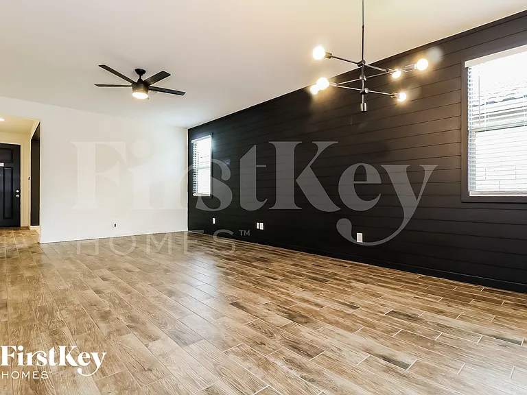 17538 W Villa Hermosa Ln — Photo 3