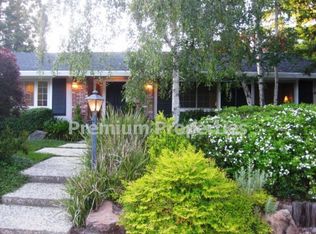 489 Tharp Dr, Moraga, CA