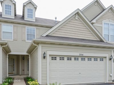 704 Amherst Dr, Sycamore, IL, 60178