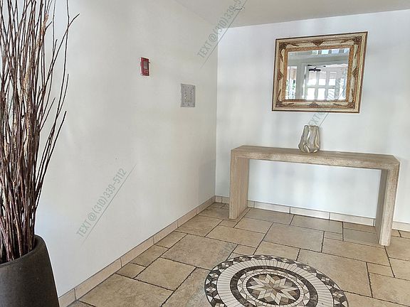4th image of 2441 S Barrington Ave #301