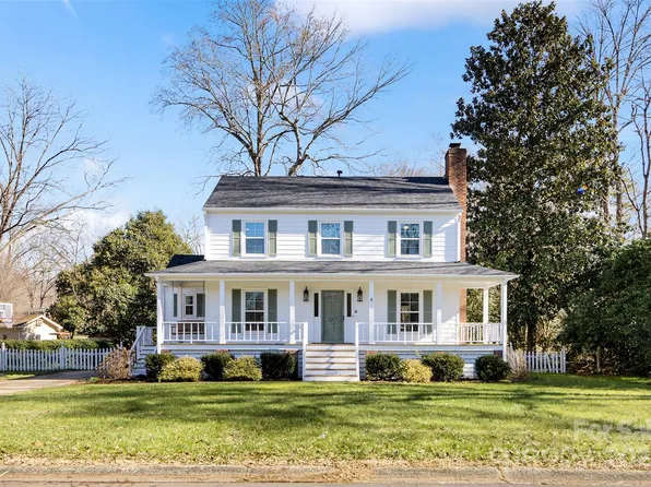 6317 Birmingham Dr, Charlotte, NC 28210