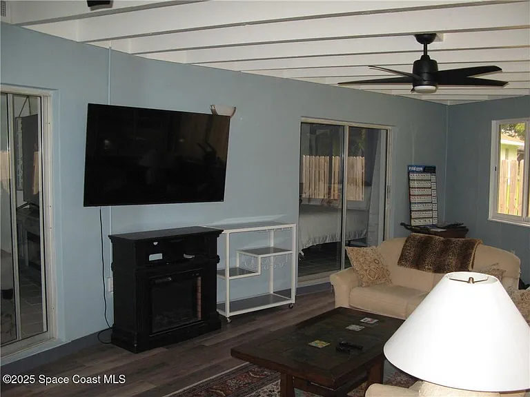 3700 Bay St — Photo 13