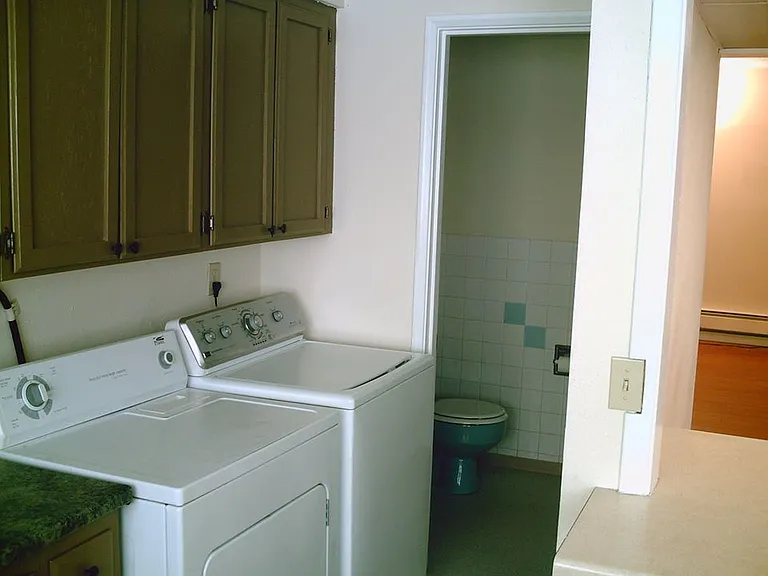 204 S Forest Dr #24 — Photo 8