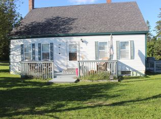 109 County Rd, Eastport, ME 04631