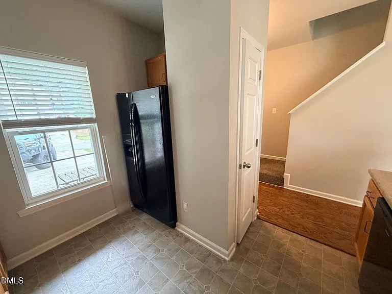 620 Woodson Dr — Photo 6