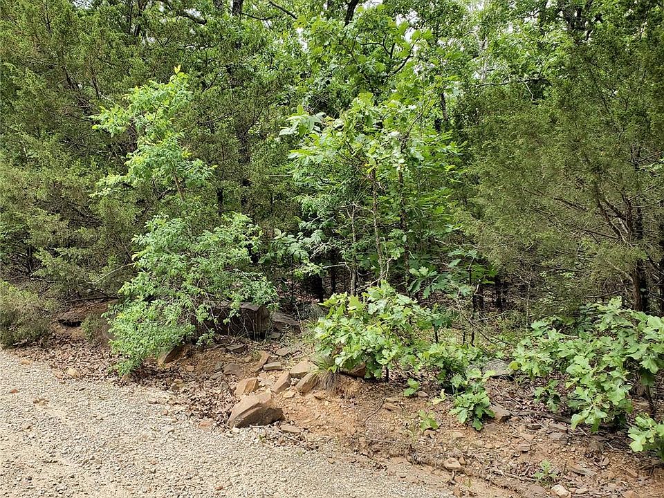 1st image of Lakeside Dr