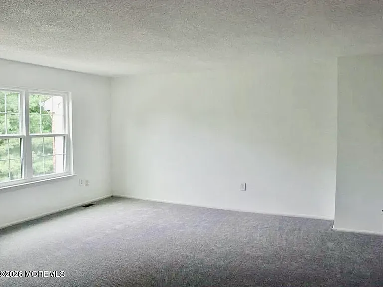 59 Covington Ct — Photo 3