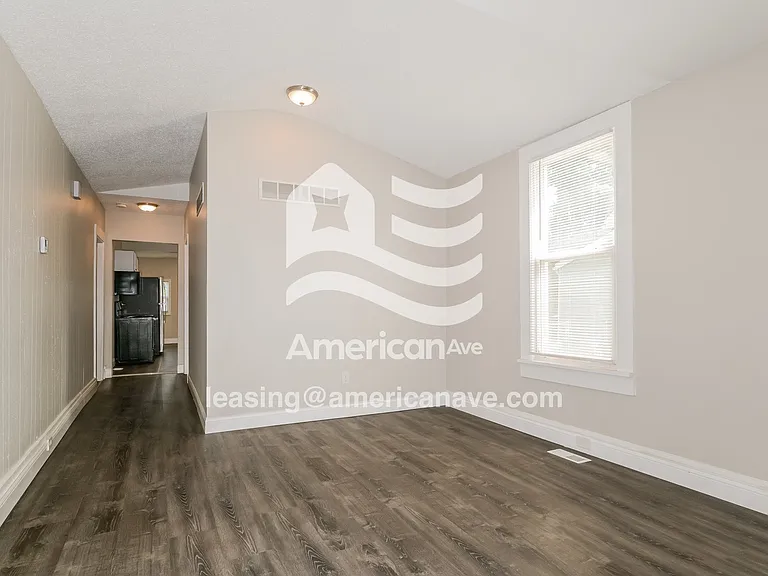 79867_004_living_room_13884644.jpg