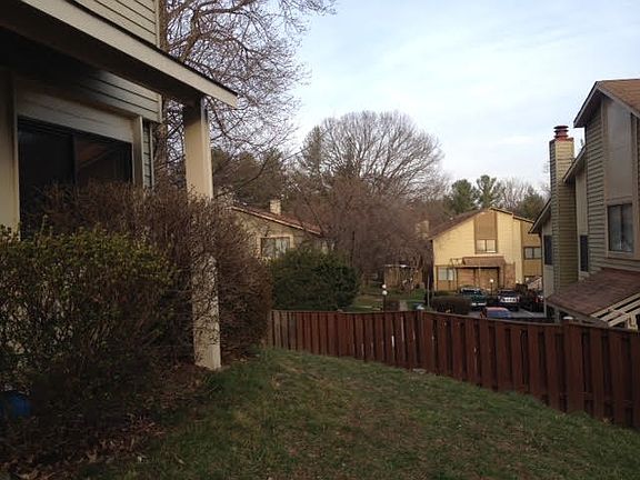 4th image of 5705 Nordeen Oak Ct