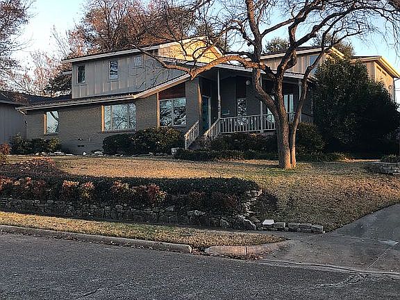 2nd image of 9748 Wisterwood Dr