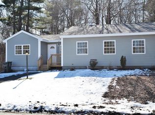 63 Vandette Ave, Dracut, MA 01826