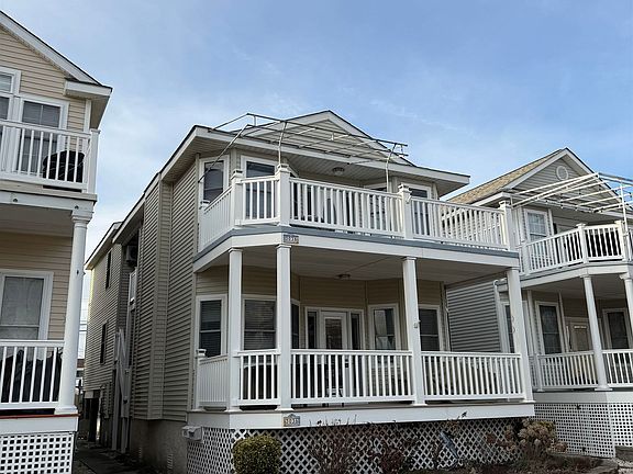 2nd image of 3038 West Ave #3038