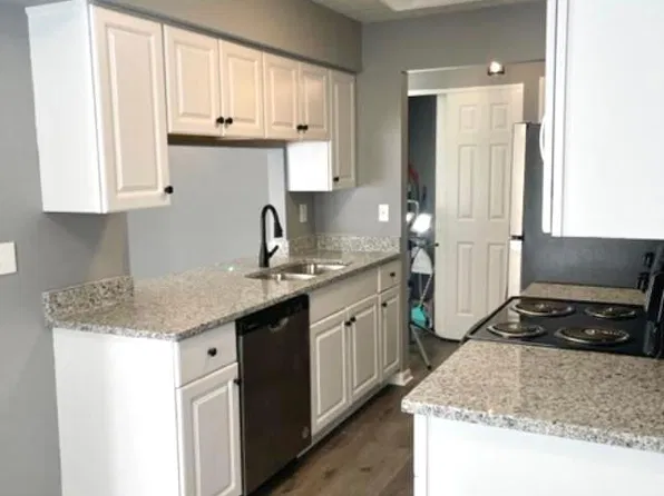 610 Queensway Ct, Cold Spring, KY 41076