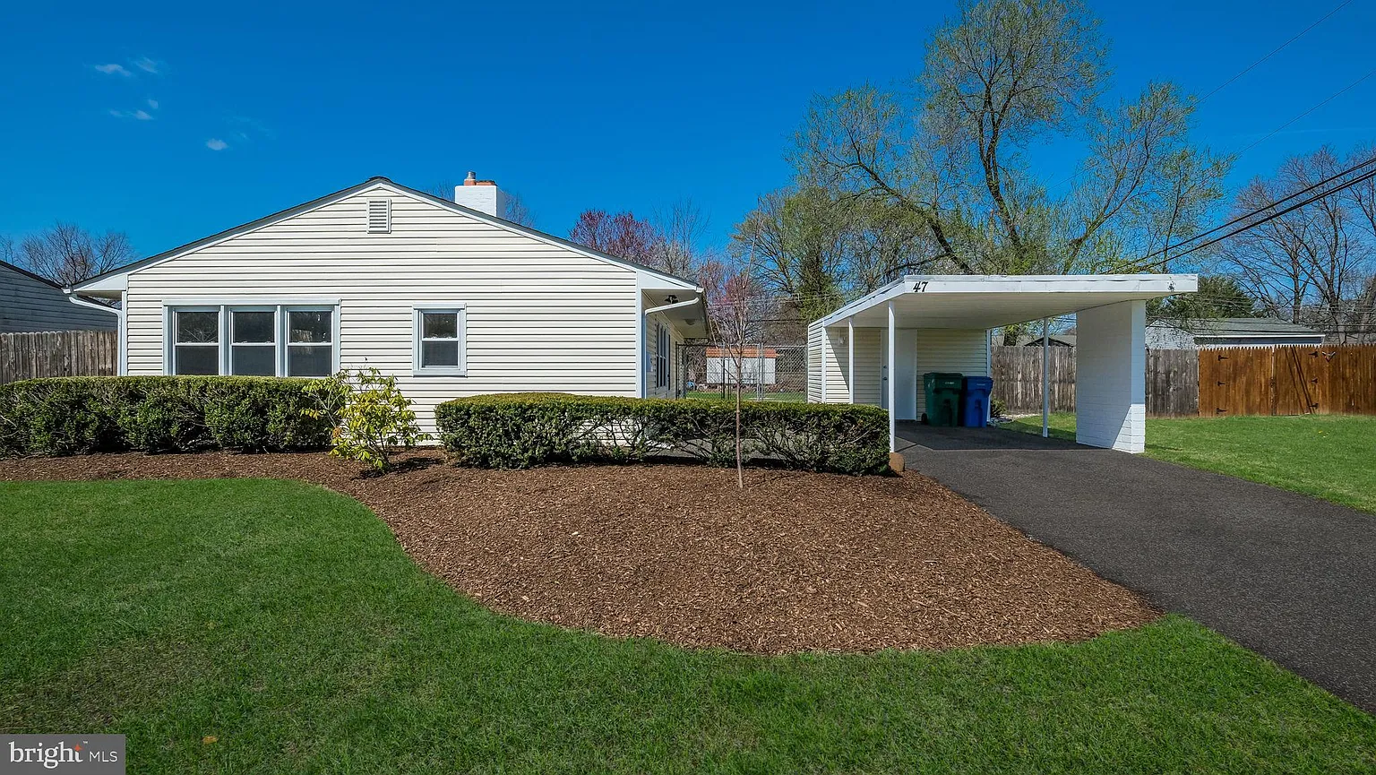 47 Yellowood Dr photo 1