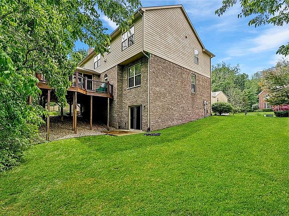 5th image of 7995 Fawnwood Dr