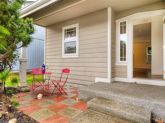 2nd image of 18321 39th Avenue Ct E