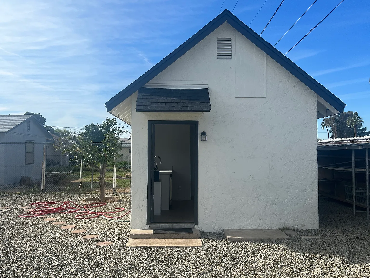 Studio, 744 sqft, $1,100 — Photo 1