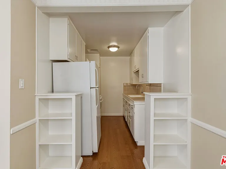 1643 N Formosa Ave #5 — Photo 10