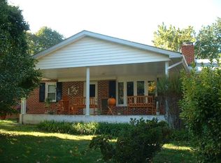 27 4th Ave, Elkton, MD 21921