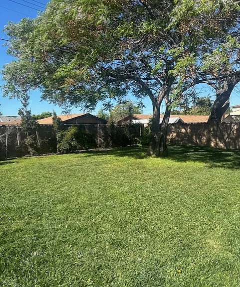 12610 Maryvine St — Photo 13