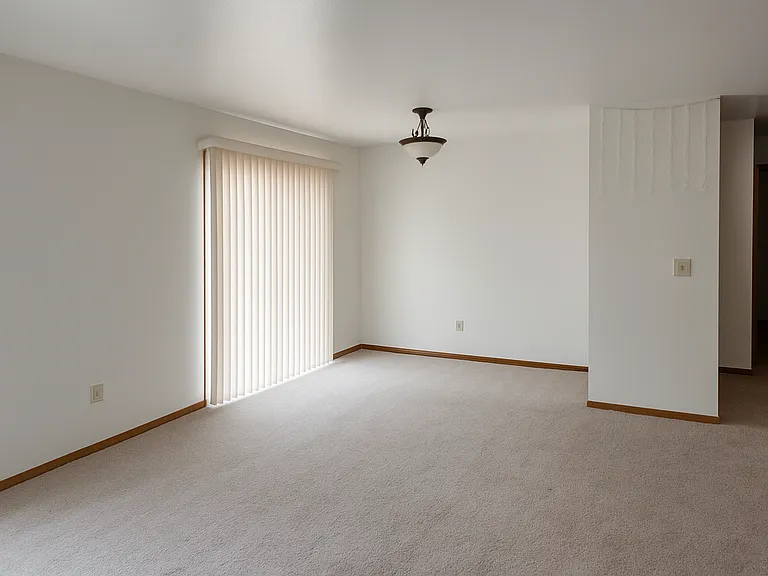 2285 S Thompson Dr #2 — Photo 2