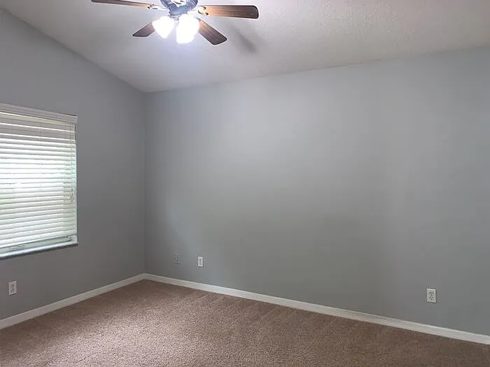 19226 Autumn Woods Ave — Photo 24