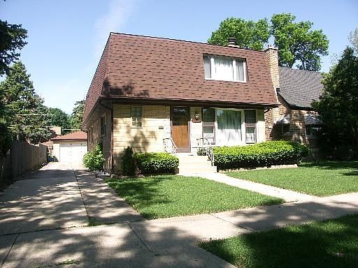 2nd image of 3040 Emerson St