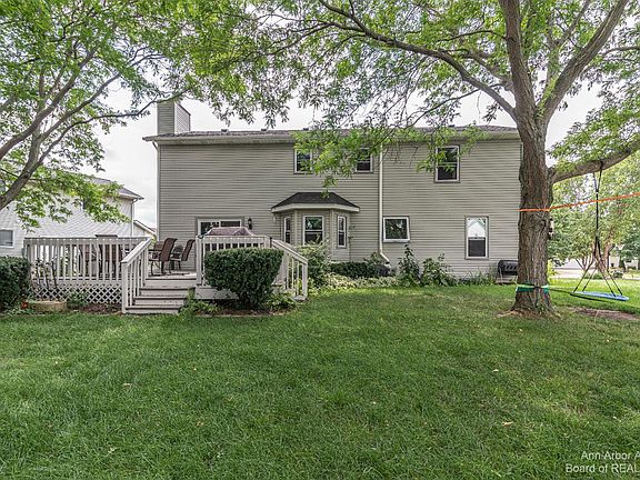 4th image of 851 Hatfield Cir