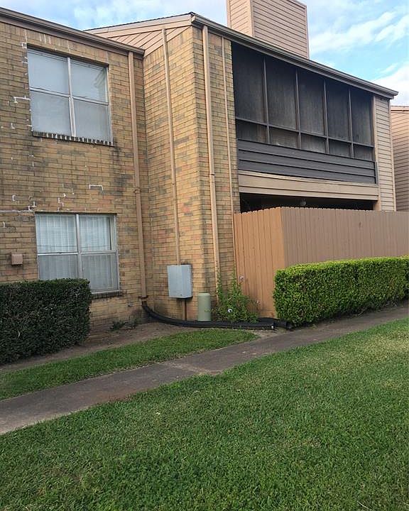 1st image of 10555 Turtlewood Ct Unit 1612