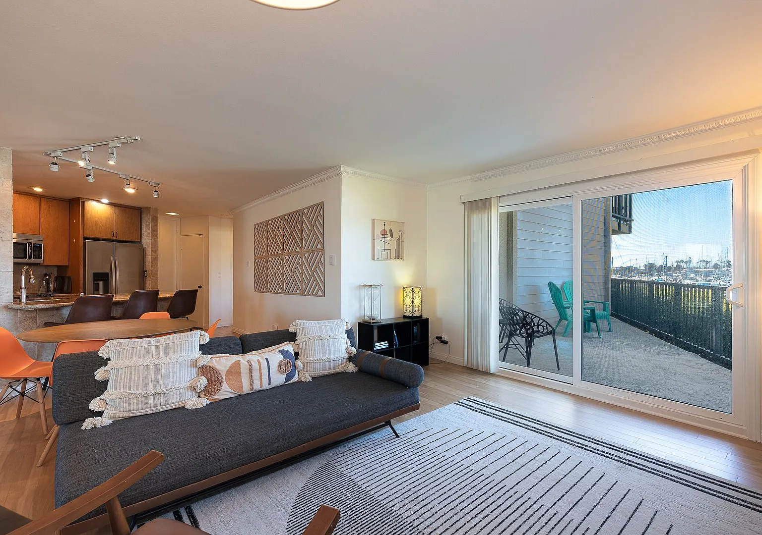 3101 Peninsula 108- MFR — Photo 1