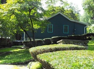 6 Pine St, Lake Peekskill, NY 10537