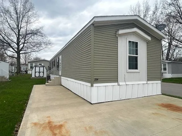 7055 Quarry Rd #284, Amherst, OH 44001