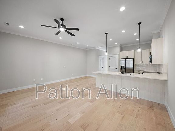 3rd image of 107 Collin Pl #3