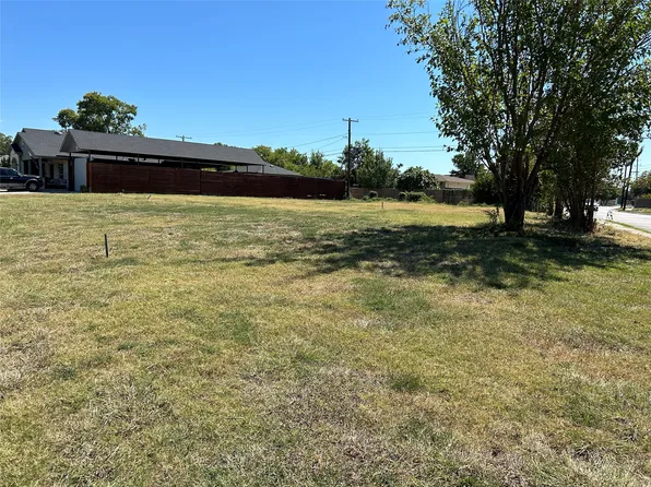 3208 Lockmoor Ln, Dallas, TX 75220