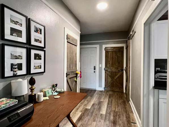 420 High St APT I, Morgantown, WV 26505