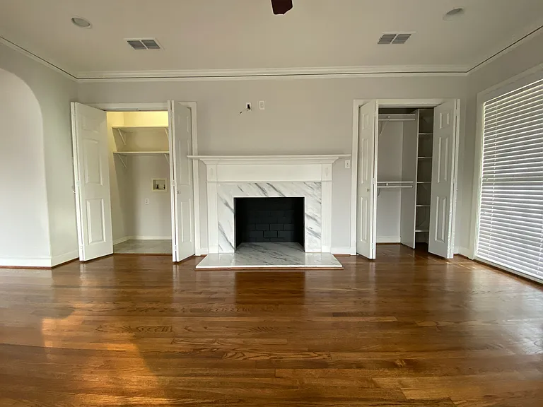 5529 Longview St — Photo 8