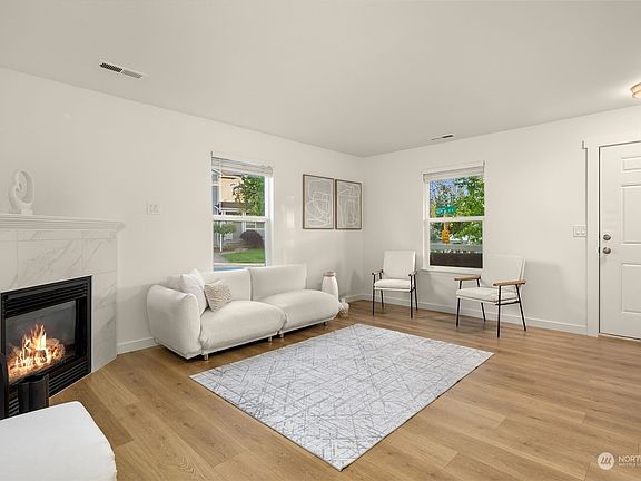 5th image of 19321 103rd Avenue Ct E