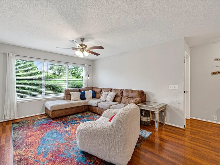 21202 Barker Canyon Ln — Photo 28