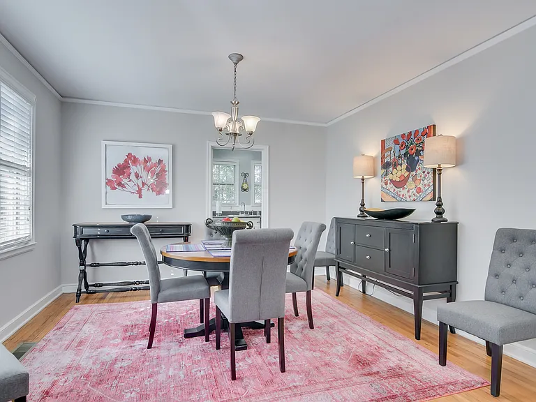 2631 Oakland Ave — Photo 12