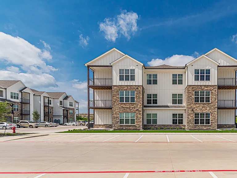 Crossroad Commons — Photo 37